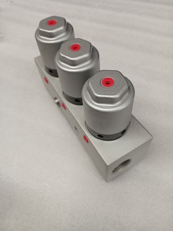 Cleaning vehicle triple plug-in valve pneumatic door valve water circuit pneumatic valve switch