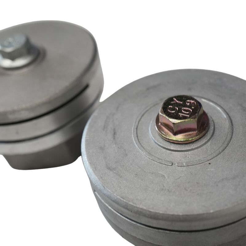 After the sprinkler nozzle, the cylindrical nozzle and the circular large nozzle spray water