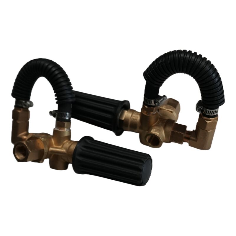 The high-pressure water pump, overflow valve, and pressure regulating valve of the cleaning vehicle can adjust the pressure