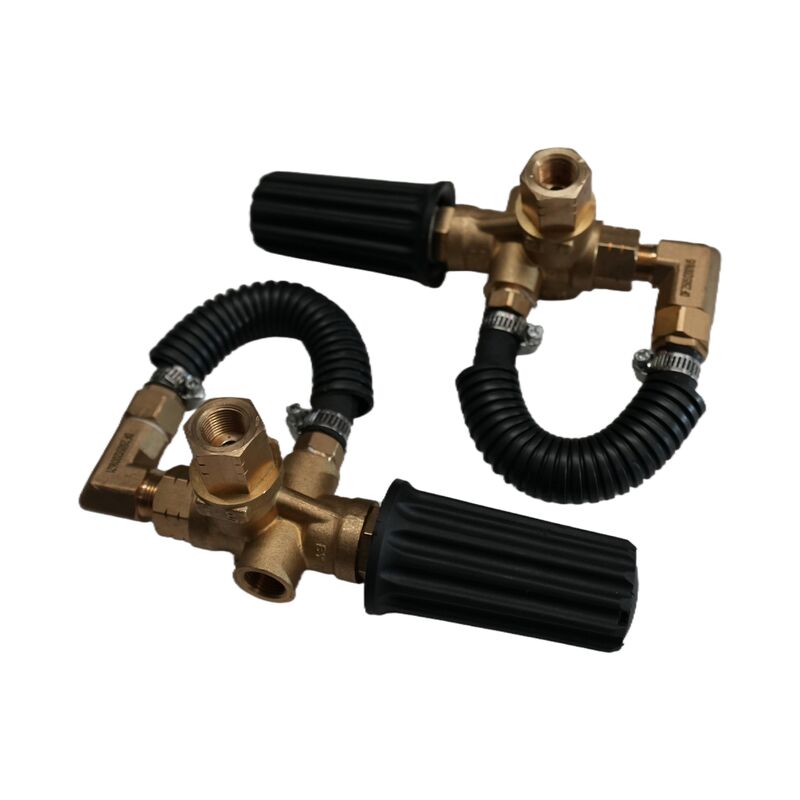 The high-pressure water pump, overflow valve, and pressure regulating valve of the cleaning vehicle can adjust the pressure