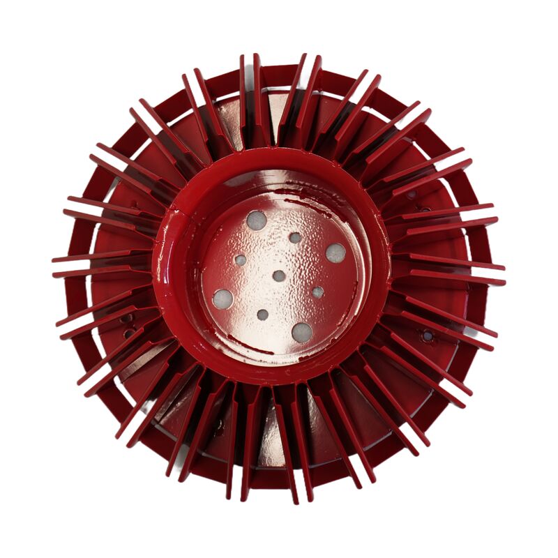 The red sweeping disc of the road sweeping vehicle can be equipped with a brush to clean the road surface, garbage, and chassis