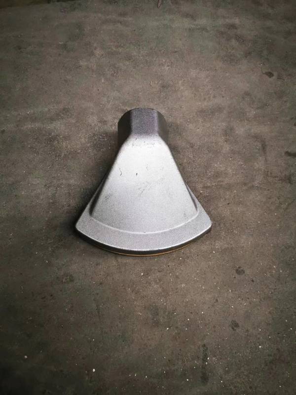 Water Sprinkler Truck: Duckbill Nozzle (Front-Mounted) – Fan-Shape Spray for Dust Rinsing