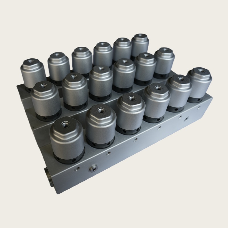 Cartridge Valve Assembly (6-Unit Version B): Self-Developed Cartridge Valve Model + High-Pressure Compatible Cartridge Valve + Quick-Response Control + Adapt to Complex Sanitation Working Conditions