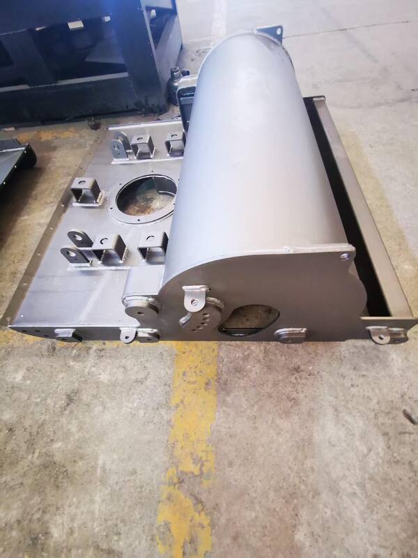Fast-Change Height-Adjustable Road-Adaptive Suction Nozzle Weldment for Compact Sweeper Trucks