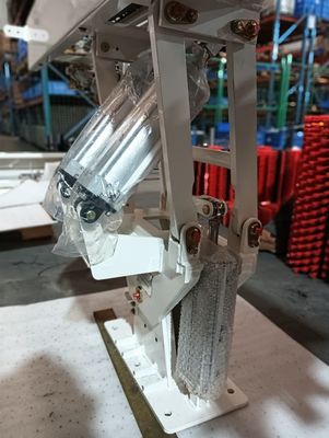 Front Mounted Water Truck Sprinkler Deep Cleaning For Road Surface