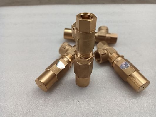 Rust Resistance Water Truck Valve Easy Operation Brass Safety Relief Valve